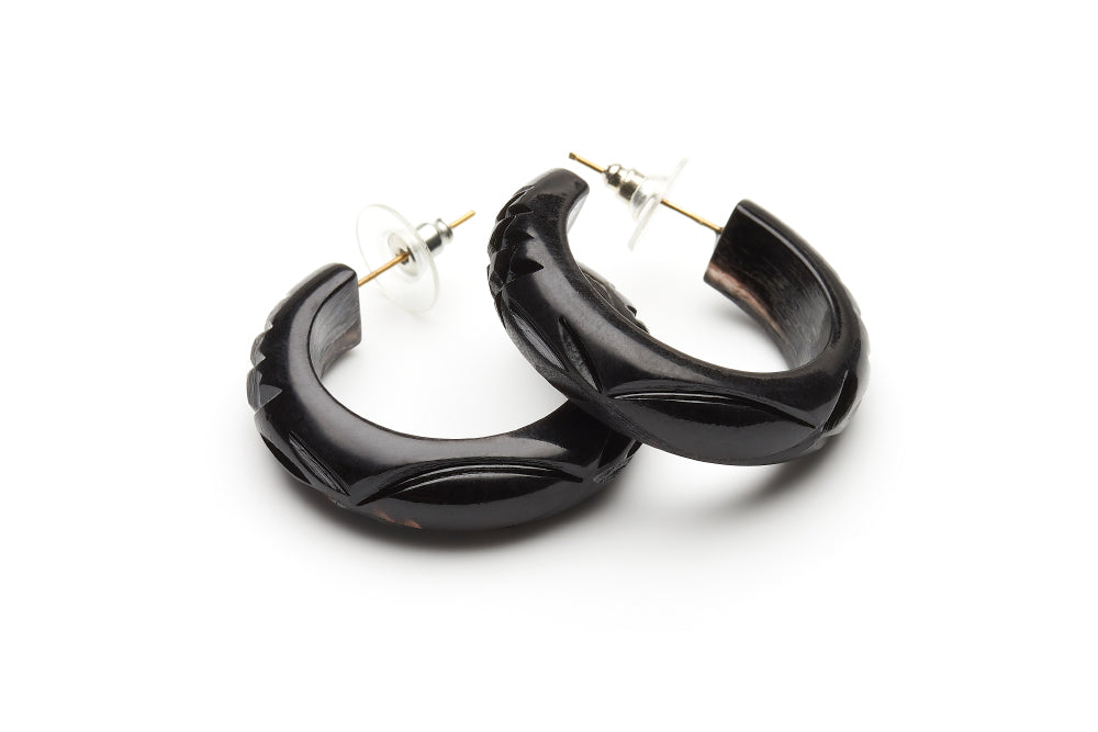 Splendette vintage inspired 1940s Bakelite style Black Heavy Carve Fakelite Hoop Earrings