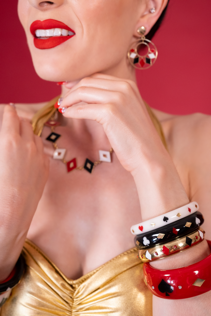 Splendette vintage inspired 1950s Las Vegas style jewellery worn by pin up model Lucy Luxe