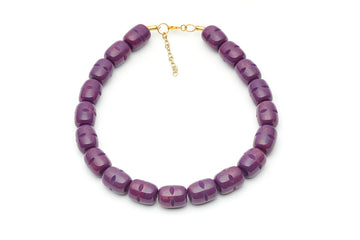 Splendette vintage inspired 1940s style carved purple Golden Plum Fakelite Necklace
