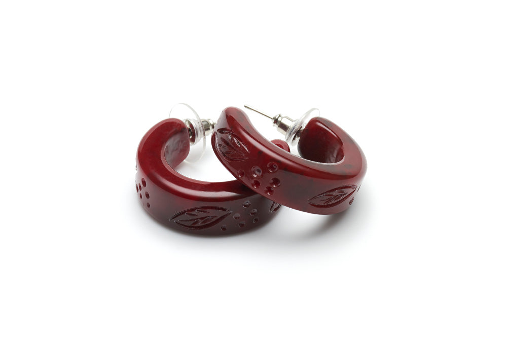 Rockabilly Style hoop earrings in mulberry