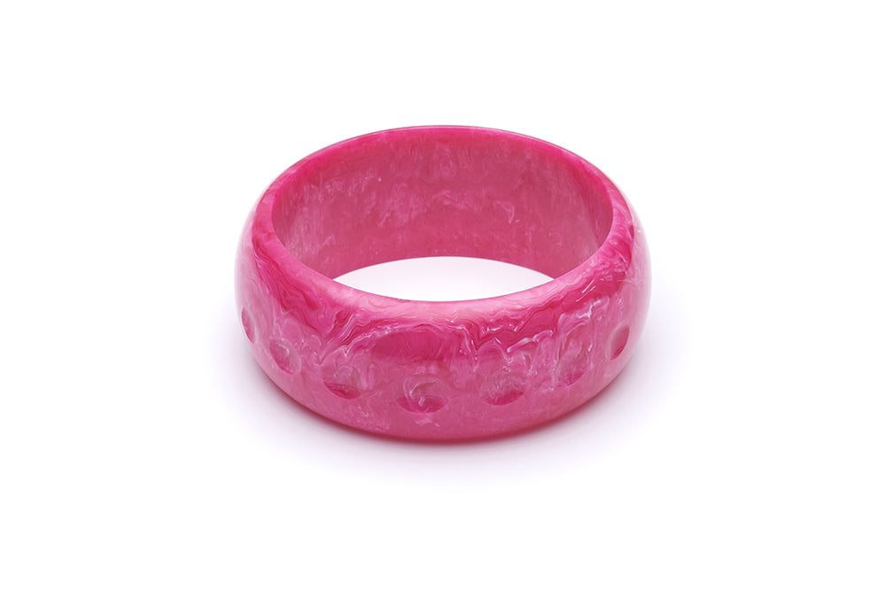 1950s Style Bangle in Wide Candy Pink