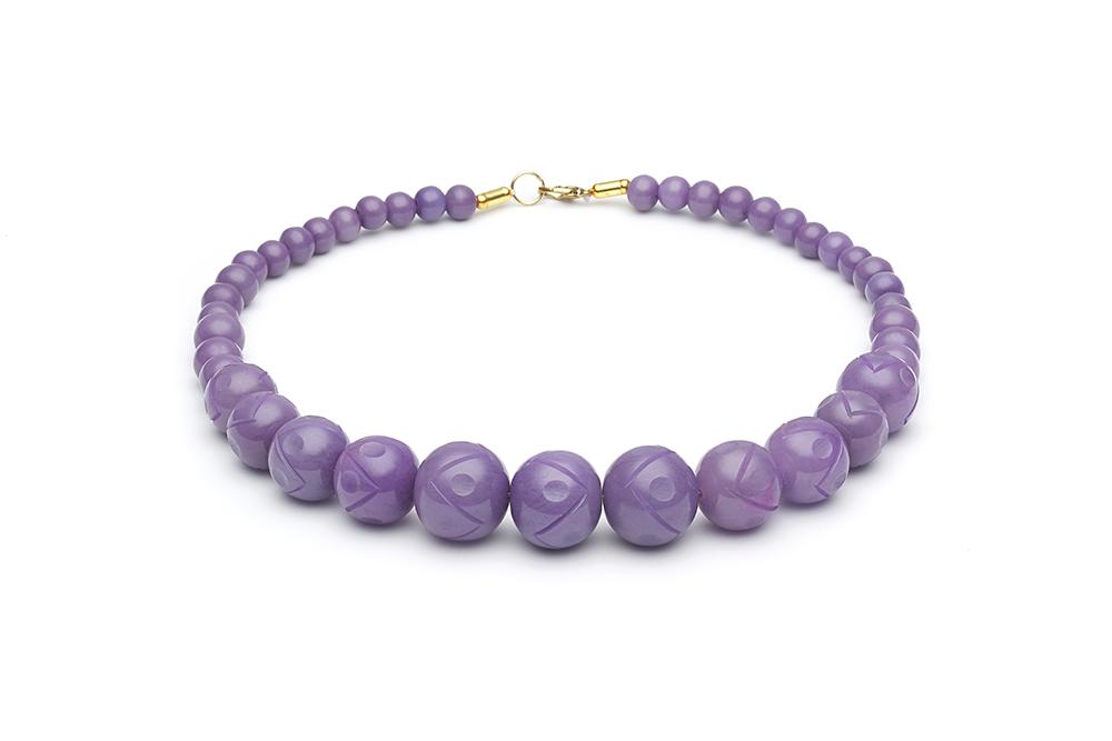 1940s Style Bead Necklace in Amethyst Purple Fakelite