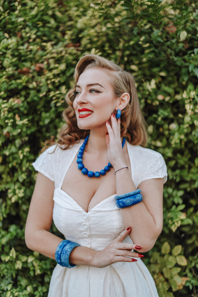 Splendette vintage inspired 1950s style Spring 2021 blue carved Duotone Forget-Me-Not and Cornflower fakelite jewellery modelled by Blossom & Buttercups