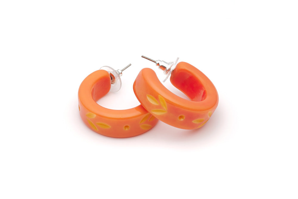 Splendette vintage inspired 1950s Bakelite style peachy orange Duotone fakelite Freesia Carved Hoop Earrings