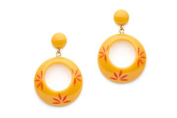 Splendette vintage inspired 1950s Bakelite style peachy yellow Duotone fakelite Honeysuckle Carved Drop Hoop Earrings