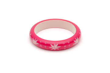 Splendette vintage inspired 1950s pin up style bright pink Duotone fakelite Midi Raspberry Carved Bangle in Classic size 