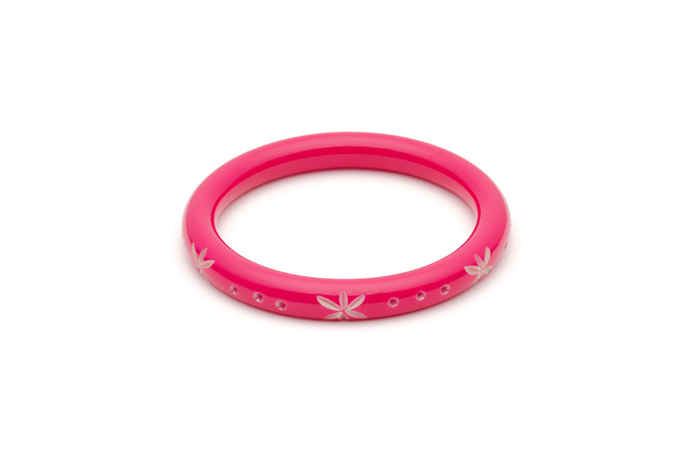 Splendette vintage inspired 1950s pin up style bright pink Duotone fakelite Narrow Raspberry Carved Bangle in Classic size
