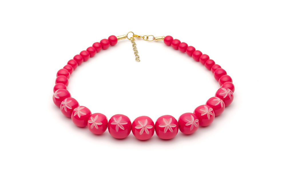 Splendette vintage inspired 1950s pin up style bright pink Duotone fakelite Raspberry Carved Bead Necklace
