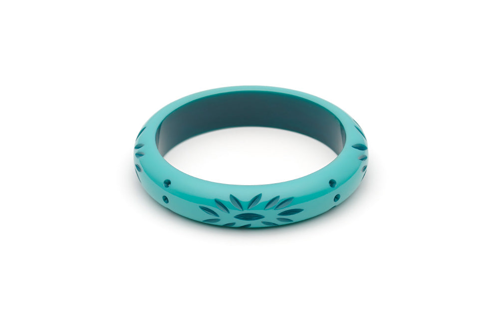 Splendette vintage inspired 1950s style turquoise Duotone fakelite Midi Nymph Carved Bangle in Classic size