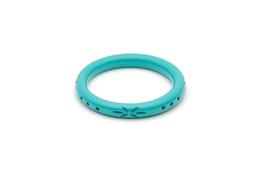 Splendette vintage inspired 1950s style turquoise Duotone fakelite Narrow Nymph Carved Bangle in Maiden size