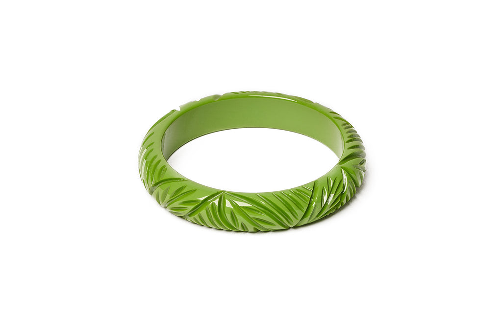 Splendette vintage inspired 1940s Bakelite style green fakelite Midi Palm Heavy Carve Bangle