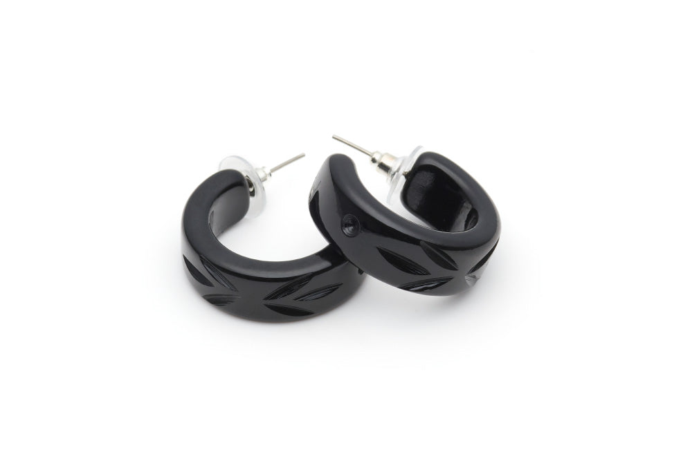 Splendette vintage inspired 1940s 1950s Bakelite Style black fakelite Panther Carved Hoop Earrings