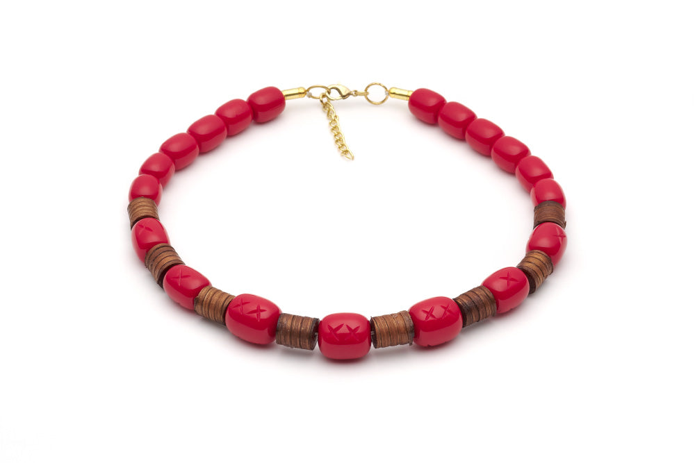 Splendette vintage inspired 1940s 1950s tropical style carved red fakelite Rosella Mid Cane Bead Necklace