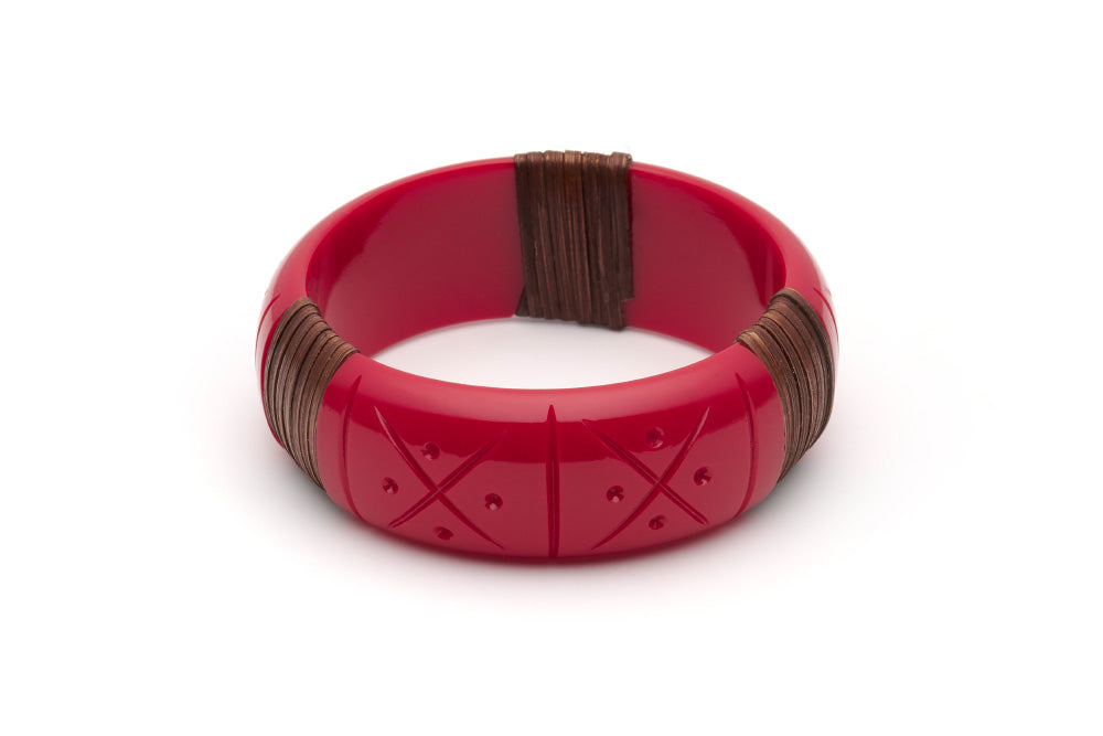 Splendette vintage inspired 1940s 1950s tropical style carved red fakelite Wide Rosella Mid Cane Bangle in larger Duchess size