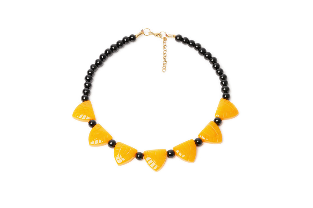 Splendette vintage inspired 1930s style carved yellow and black Sand Fakelite Necklace
