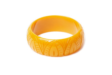 Splendette vintage inspired 1930s style carved yellow large size Wide Sand Fakelite Duchess Bangle