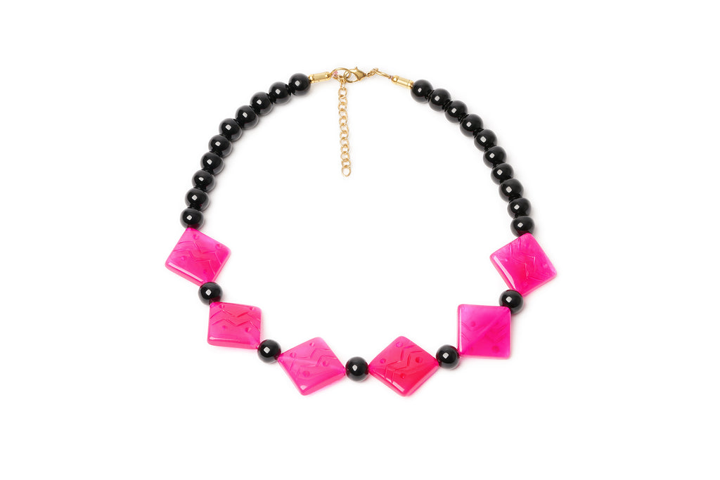 Splendette vintage inspired 1940s Bakelite style carved pink and black Magenta Fakelite Necklace