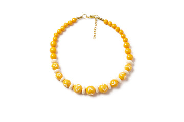 Splendette vintage inspired 1940s style carved yellow pastel fakelite Primrose Bead Necklace