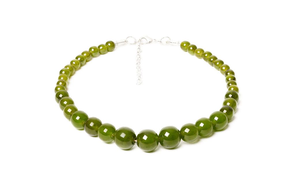 Splendette vintage inspired 1950s Halloween style green Zombie Bead Necklace