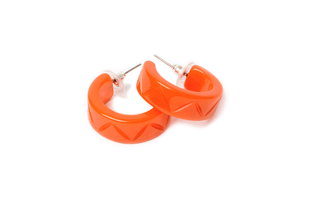Splendette vintage inspired 1940s style carved orange Paprika Fakelite Hoop Earrings
