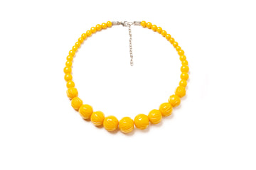 Splendette vintage inspired 1940s Bakelite style yellow Yolk Heavy Carve Fakelite Bead Necklace